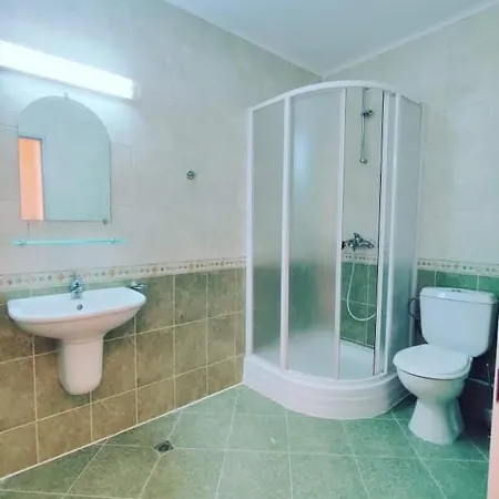 Апартамент Съмър / Summer Apartment Apartament *